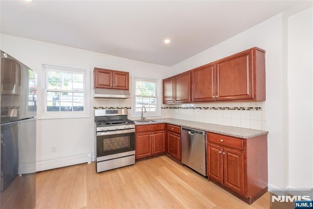 160 Bloomfield Avenue A, Verona, NJ 07044