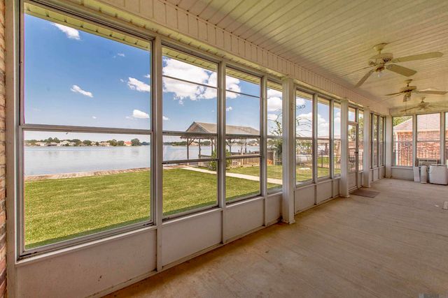 13603 Riverlake Dr, Covington, LA 70435