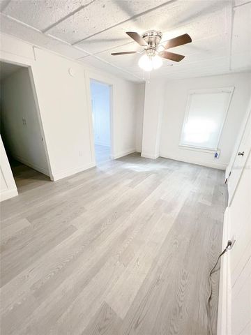 205 S GROVE STREET, Eustis, FL 32726