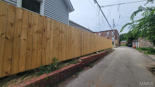 3744 Illinois Avenue, St Louis, MO 63118