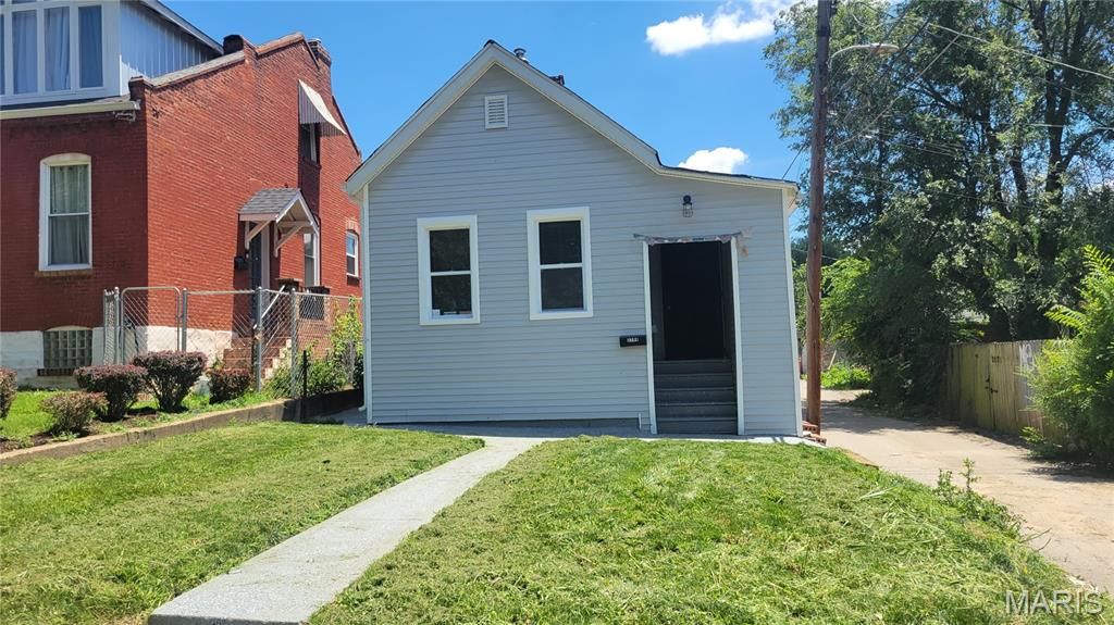 3744 Illinois Avenue, St Louis, MO 63118