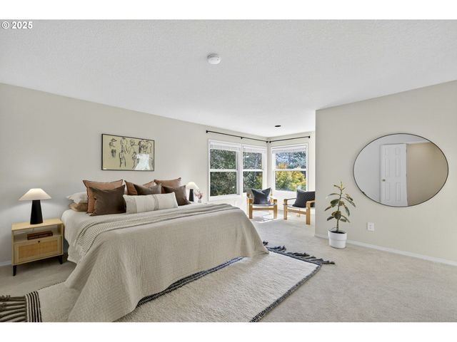 5530 BAY CREEK Dr, Lake Oswego, OR 97035