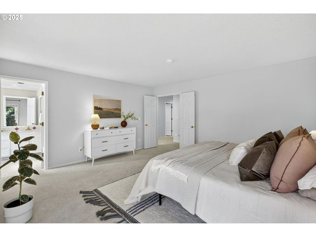 5530 BAY CREEK Dr, Lake Oswego, OR 97035