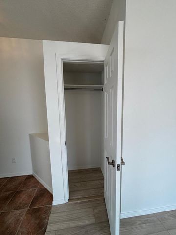 7822 Desert Springs Court SW, Albuquerque, NM 87121