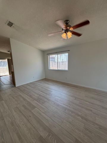 7822 Desert Springs Court SW, Albuquerque, NM 87121