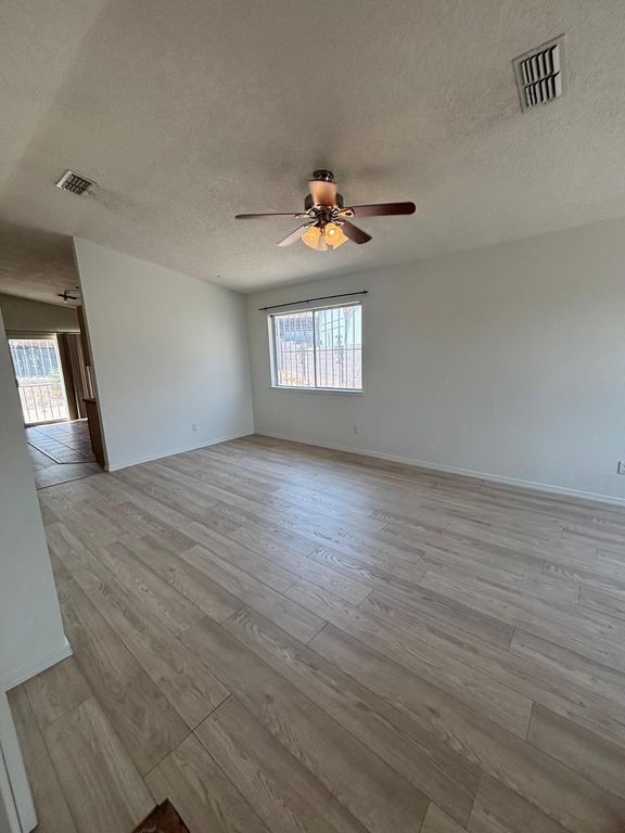 7822 Desert Springs Court SW, Albuquerque, NM 87121