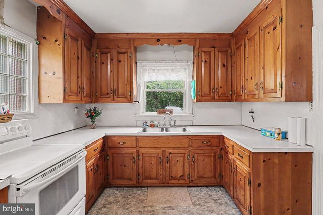 24294 RUTHER GLEN RD, Ruther Glen, VA 22546