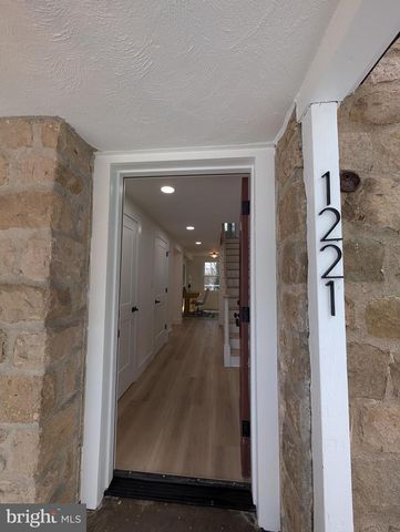 1221 EDGE HILL RD, Abington, PA 19001