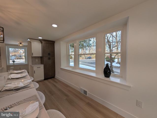 1221 EDGE HILL RD, Abington, PA 19001