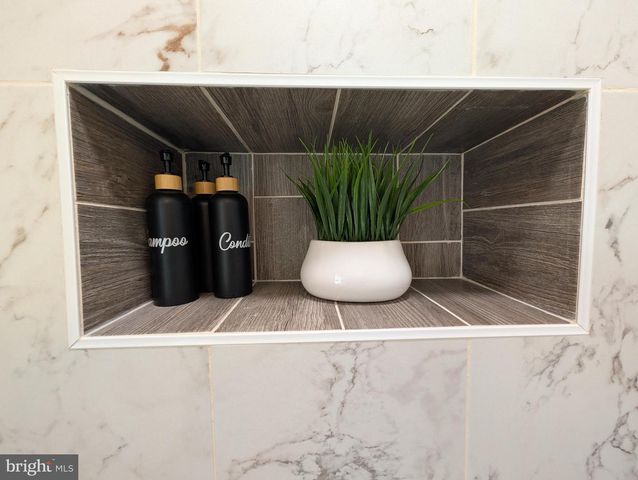 1221 EDGE HILL RD, Abington, PA 19001