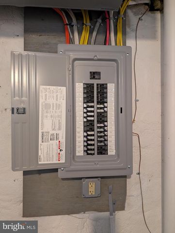 1221 EDGE HILL RD, Abington, PA 19001