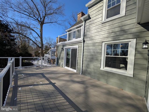 1221 EDGE HILL RD, Abington, PA 19001