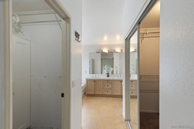 11927 Dapple Way, San Diego, CA 92128