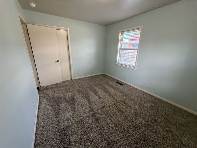342 D Street, Bentonville, AR 72712