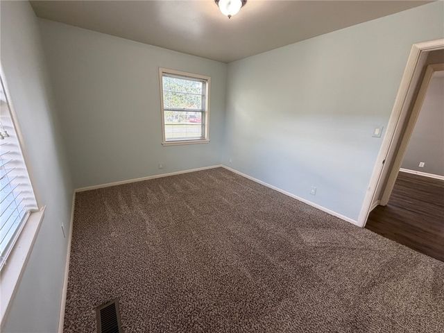 342 D Street, Bentonville, AR 72712