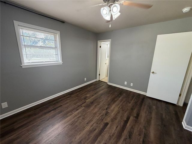 342 D Street, Bentonville, AR 72712