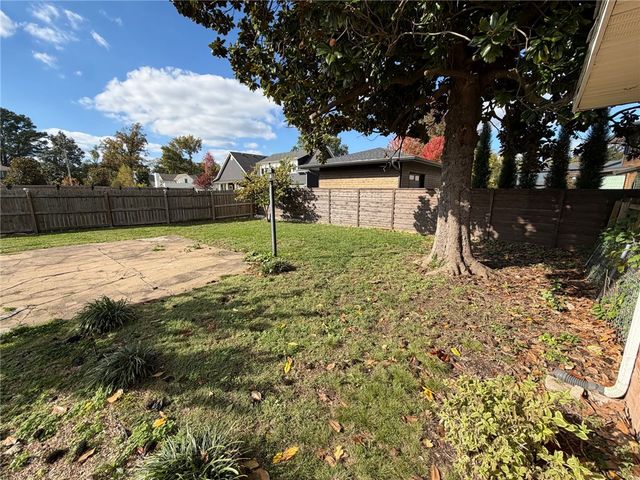 342 D Street, Bentonville, AR 72712