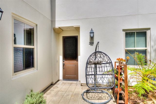 2071 Atlantic, Long Beach, CA 90806