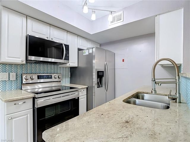 12520 Equestrian CIR 315, Fort Myers, FL 33907