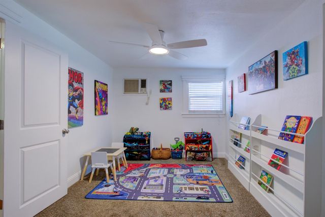 2468 6th St, Hughson, CA 95326