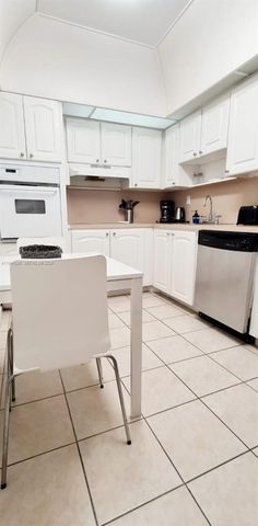 19370 Collins Ave 207, Sunny Isles Beach, FL 33160