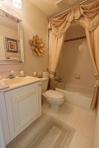 627 NW Whitfield Way, Port St. Lucie, FL 34986