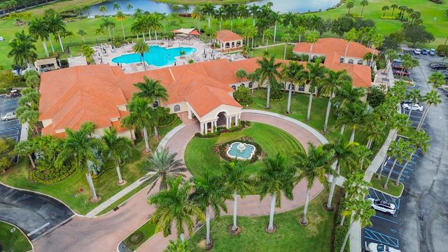 627 NW Whitfield Way, Port St. Lucie, FL 34986