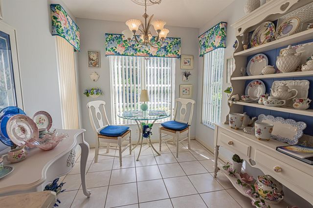 627 NW Whitfield Way, Port St. Lucie, FL 34986