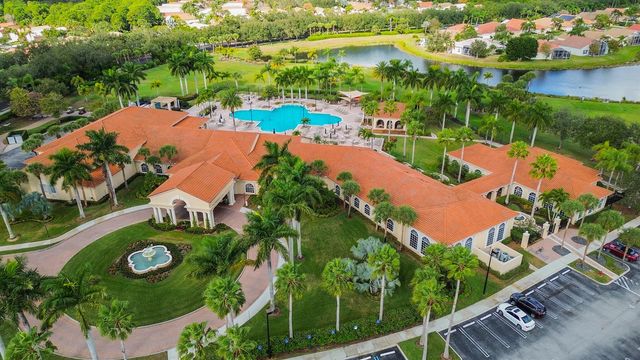 627 NW Whitfield Way, Port St. Lucie, FL 34986