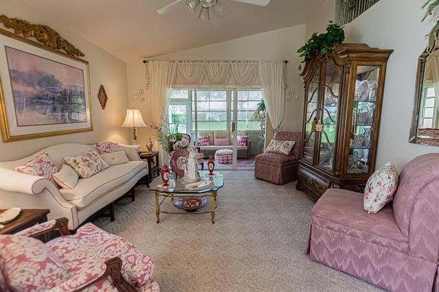 627 NW Whitfield Way, Port St. Lucie, FL 34986