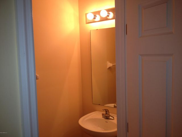 8584 TOWER FALLS Drive, Jacksonville, FL 32244