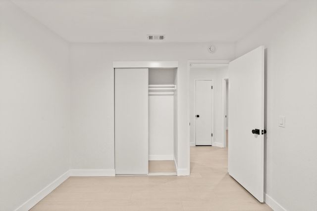 3937 28th St, Sacramento, CA 95820