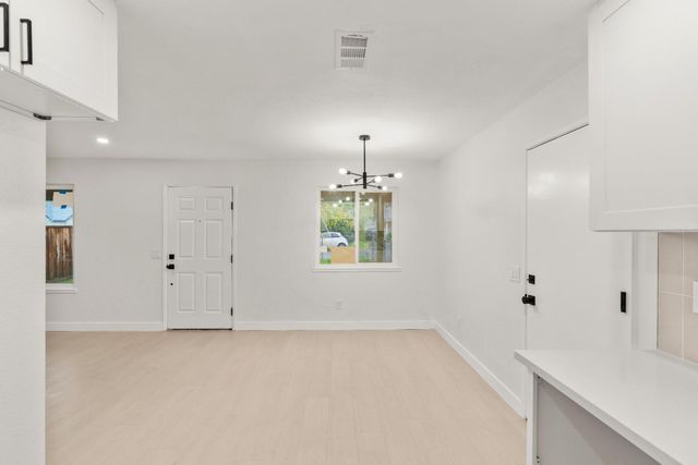 3937 28th St, Sacramento, CA 95820