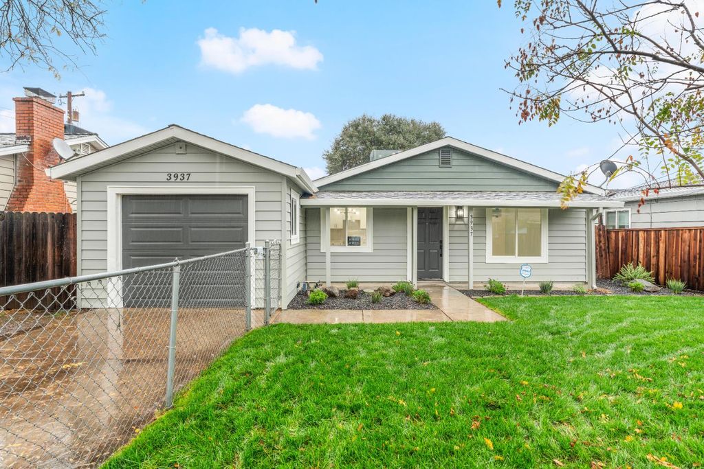 3937 28th St, Sacramento, CA 95820