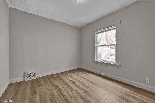 1011 East 140, Cleveland, OH 44110