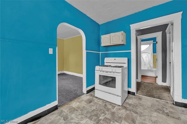 1011 East 140, Cleveland, OH 44110