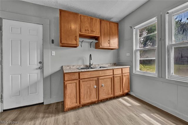 1011 East 140, Cleveland, OH 44110