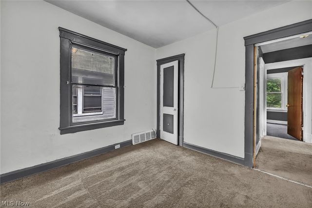 1011 East 140, Cleveland, OH 44110