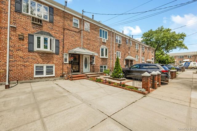 69-35 61st Road, Middle Village, NY 11379