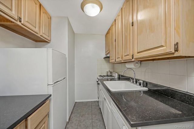 69-35 61st Road, Middle Village, NY 11379