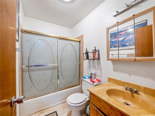 1865 Lanikeha Place A, Pearl City, HI 96782