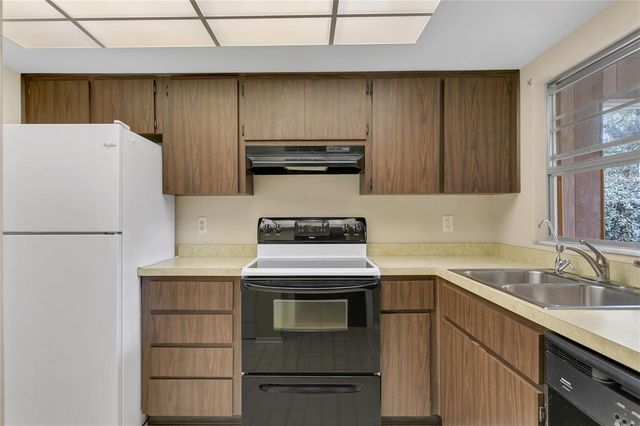 820 AMBASSADOR LOOP, Tampa, FL 33613