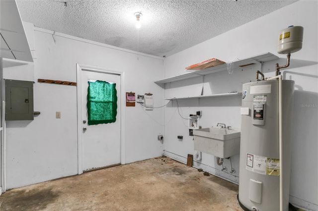 820 AMBASSADOR LOOP, Tampa, FL 33613