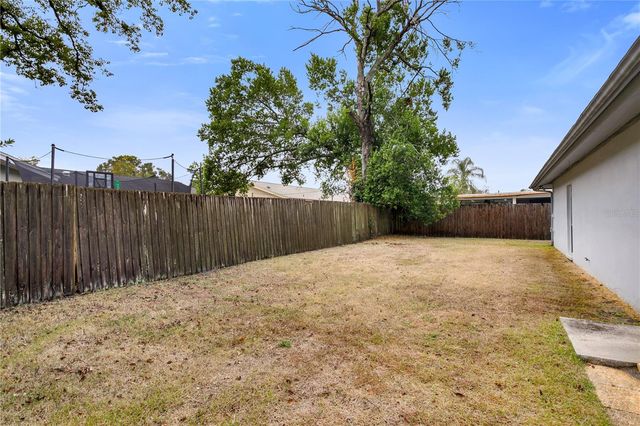 820 AMBASSADOR LOOP, Tampa, FL 33613