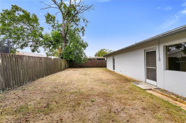 820 AMBASSADOR LOOP, Tampa, FL 33613