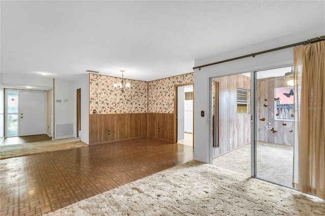 820 AMBASSADOR LOOP, Tampa, FL 33613