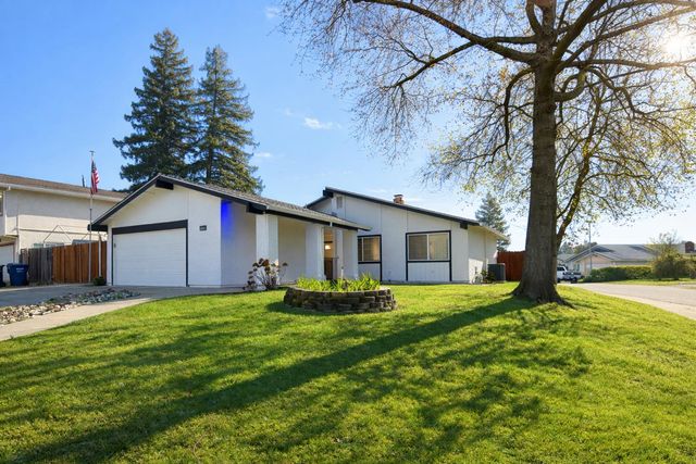 8400 Juglans Dr, Orangevale, CA 95662