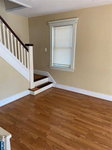 49 Carnation Street, Bergenfield, NJ 07621