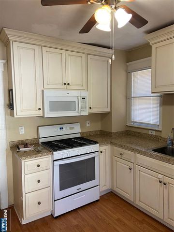 49 Carnation Street, Bergenfield, NJ 07621