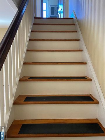 49 Carnation Street, Bergenfield, NJ 07621